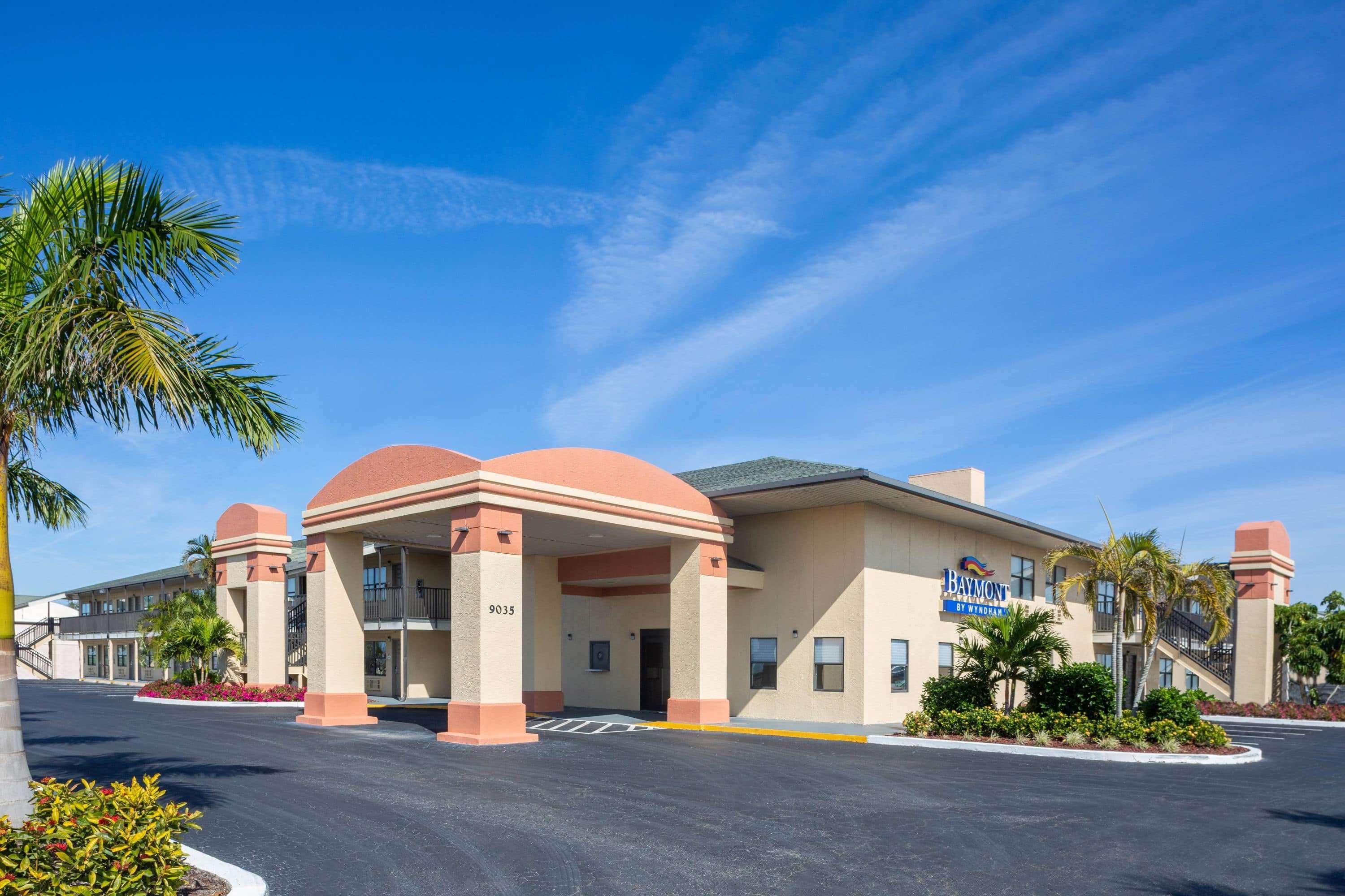Hotel Baymont By Wyndham Punta Gorda/Port Charlotte Exterior foto