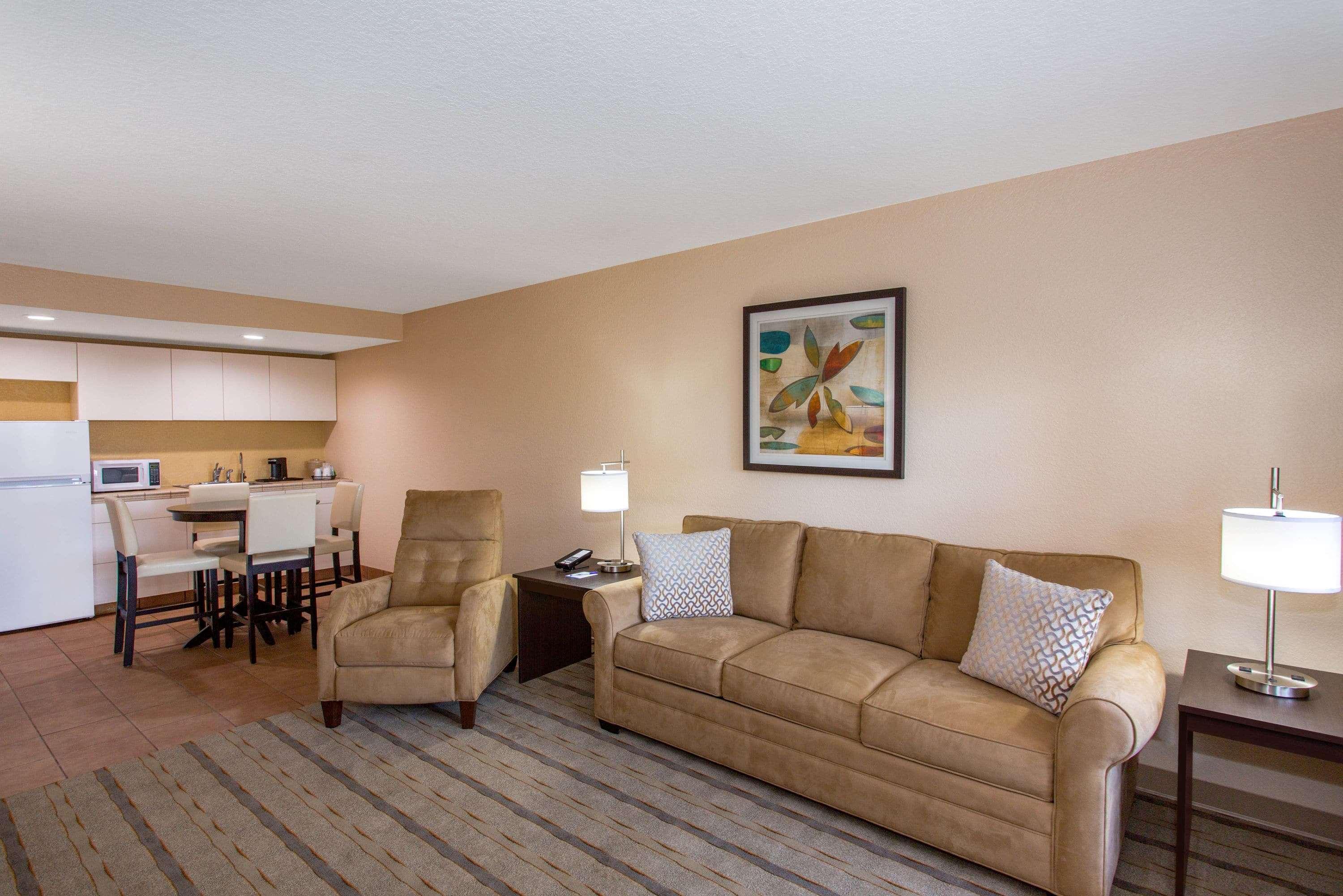 Hotel Baymont By Wyndham Punta Gorda/Port Charlotte Exterior foto