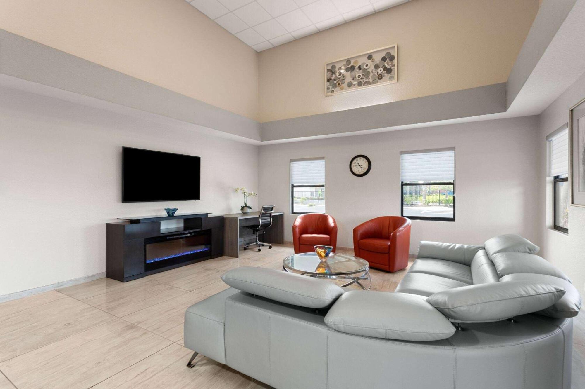 Hotel Baymont By Wyndham Punta Gorda/Port Charlotte Exterior foto