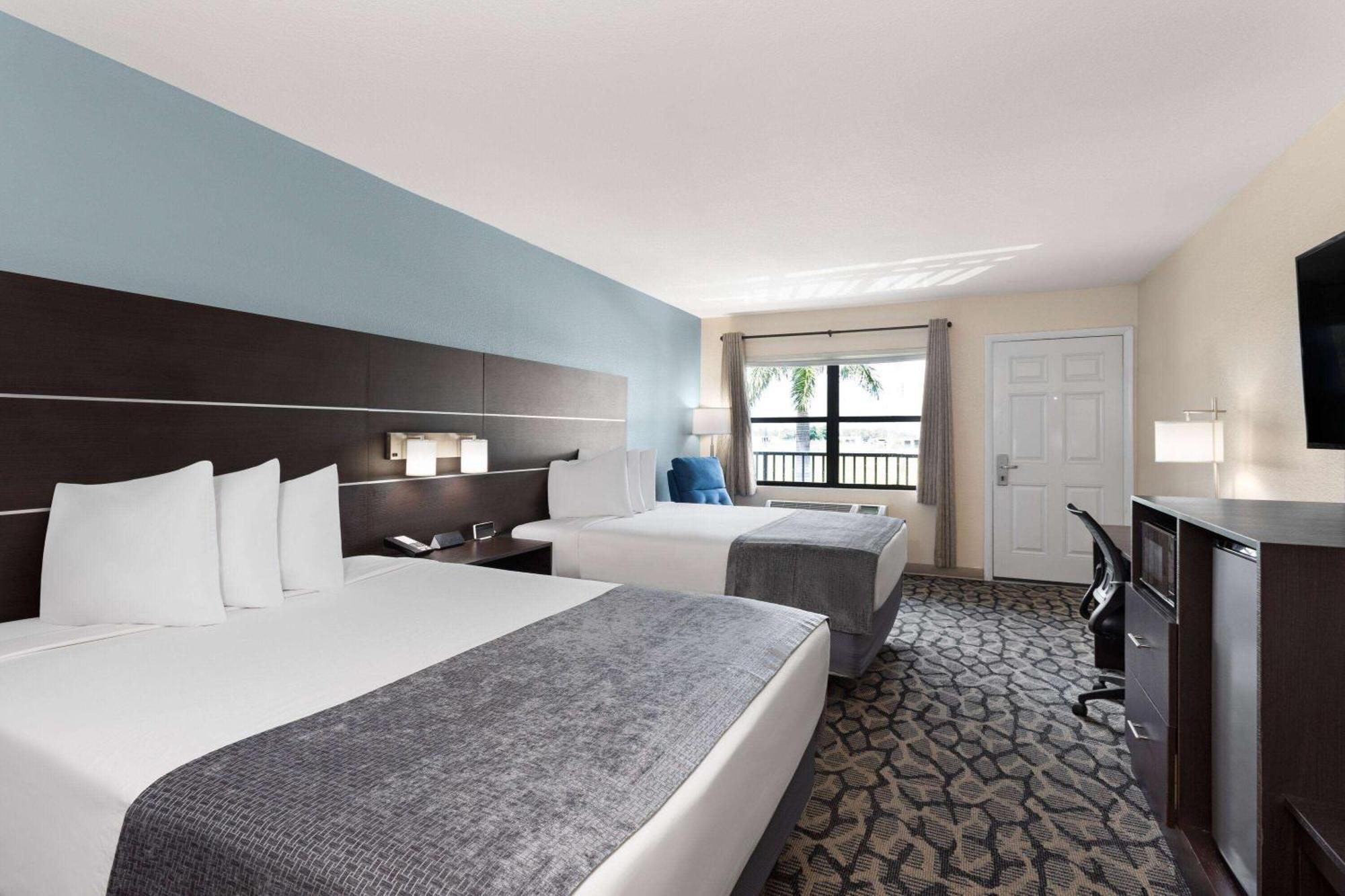 Hotel Baymont By Wyndham Punta Gorda/Port Charlotte Exterior foto