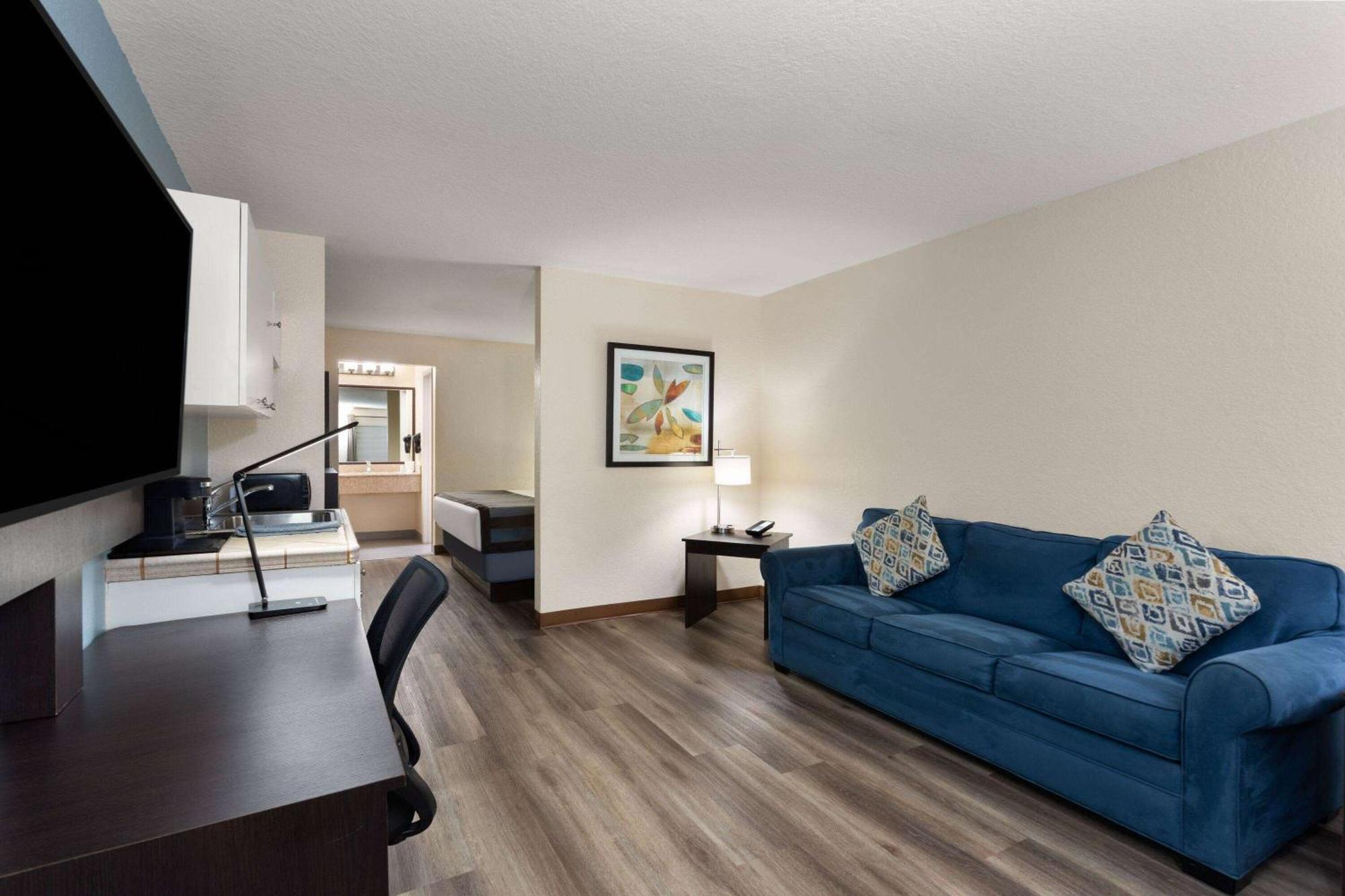 Hotel Baymont By Wyndham Punta Gorda/Port Charlotte Exterior foto