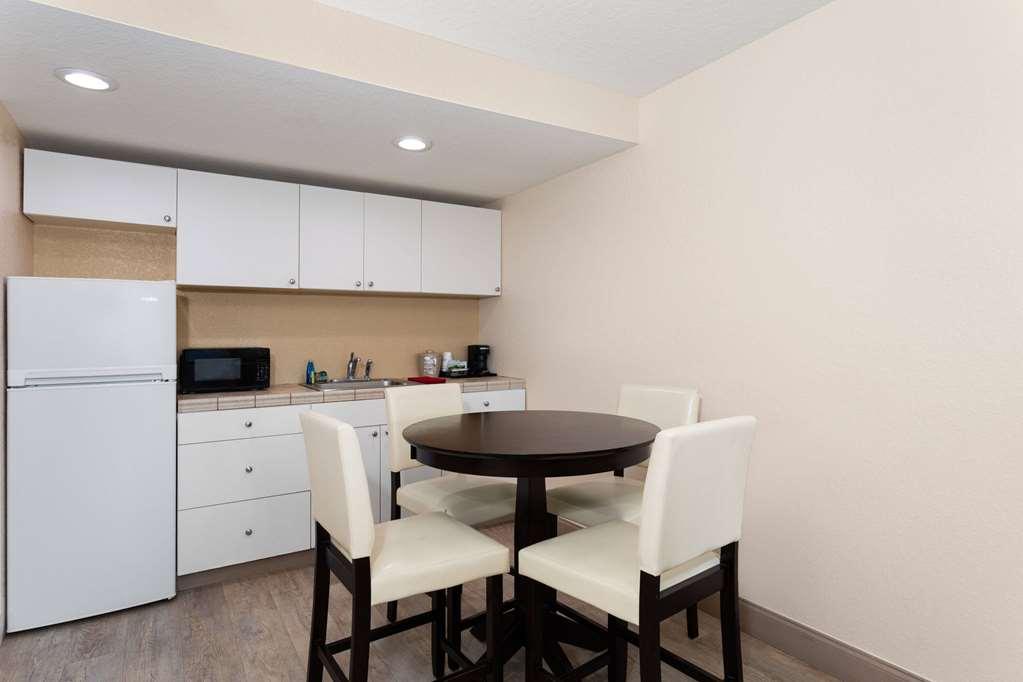 Hotel Baymont By Wyndham Punta Gorda/Port Charlotte Habitación foto