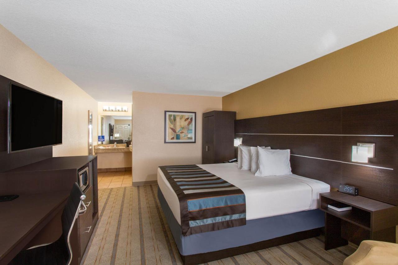 Hotel Baymont By Wyndham Punta Gorda/Port Charlotte Exterior foto